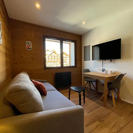 Homency - Menandiere C4 Apartment